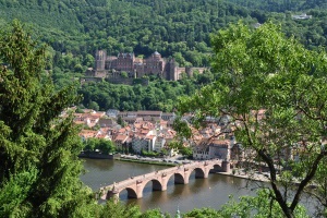Heidelberg_bruecke_tag.jpg