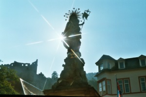 Heidelberg_statue.jpg